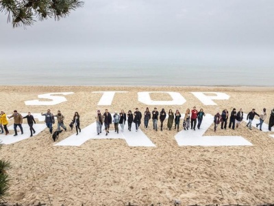 Plaża w Gdańsku. STOP GAZ! – protest przeciwko budowaniu gazowej pułapki