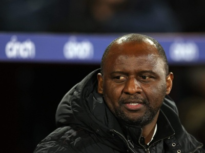 Oficjalnie: Patrick Vieira wraca na ławkę trenerską. Poprowadzi klub w Serie A