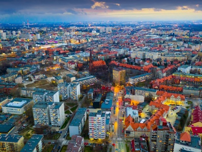 Polskie miasta rosną. Warszawa zagrożona