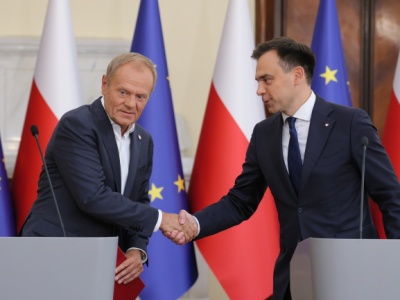 Grabiec: „W ciągu kilku dni stanowisko ministra finansów ws. wypłaty pieniędzy dla PiS”. Tusk już podjął decyzję w… mediach społecznościowych