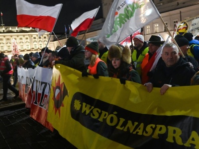 Protest rolników w Warszawie zakończony. Najważniejsze hasła i komentarze [ZDJĘCIA]