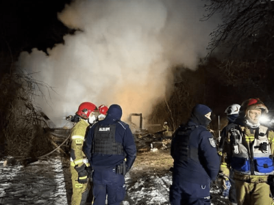 Tragiczny pożar drewnianego domu. Jedna osoba nie żyje