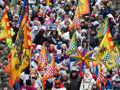 „Kłaniajcie się Królowie”. Ulicami ponad 900 miast przejdą Orszaki Trzech Króli