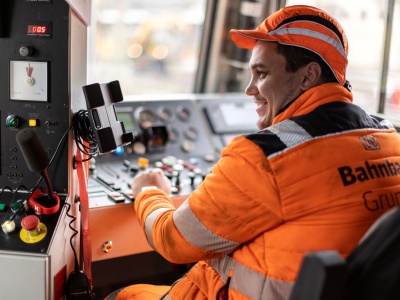 Niemiecki gigant nie narzeka, że mu nie idzie. Deutsche Bahn zatrudni tysiące młodych pracowników