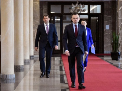 Tak Domański pogrywa ws. uchwały! 