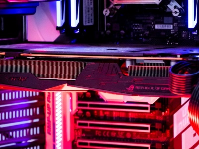 Czy RTX 5070 naprawdę dorówna RTX 4090? Tak, ale tylko w ściśle kontrolowanych warunkach