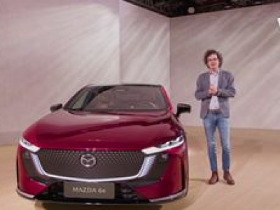 Wideo: nowa Mazda 6e z bliska. Japończycy jak zwykle coś musieli wykręcić