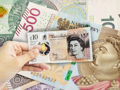 Kurs dolara i funta poniżej ważnej granicy