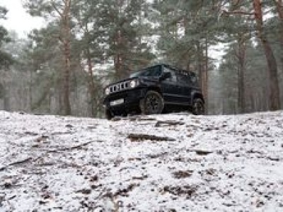 Test: Suzuki Jimny z dodatkową parą drzwi – ewolucja kompletna