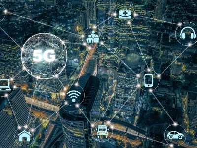 Najlepsza sieć komórkowa 5G w Polsce – porównanie Orange, T-Mobile, Play i Plus