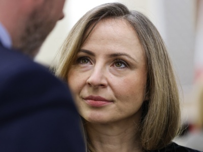 Ministra złożyła podpis. 145 mln zł na wsparcia dla seniorów w 2025 roku