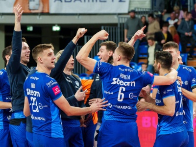 Plusliga: Norwid Częstochowa wygrywa w Olsztynie przybliżając się do fazy play-off!