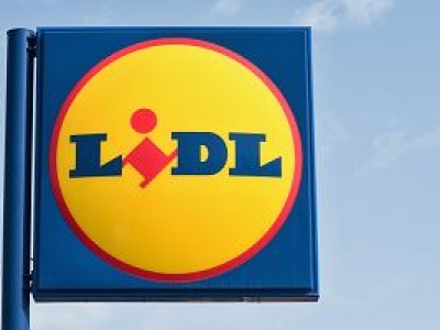 Nie zdejmę ich do lata - Lidl wyprzedaje je za 35 zł. Miękkie i wygodne też w Mohito