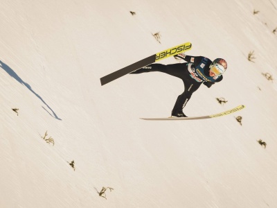 Szalony konkurs w Vikersund. Wygrana Niemca, Zniszczoł w dziesiątce