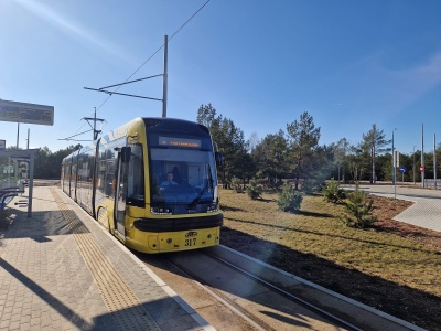 Sieć trakcyjna naprawiona. Tramwaje wróciły na osiedle JAR