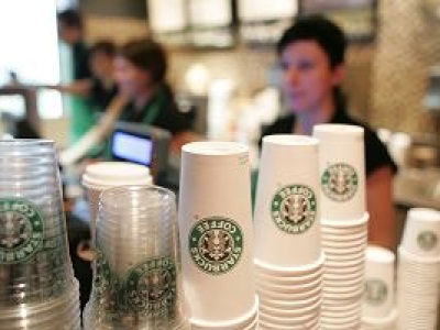 Pozwał sieć Starbucks za oblanie gorącym napojem. Ogromne odszkodowanie