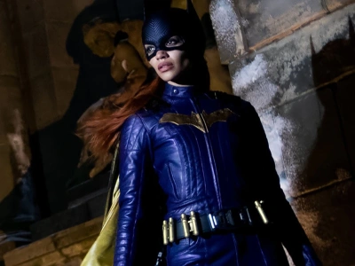 Batgirl walczy ze złoczyńcami. Jest wideo ze skasowanego filmu!