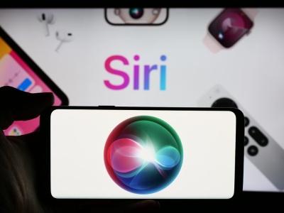 Siri może dogonić ChatGPT. Zmiany w Apple zapowiadają przełom