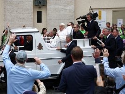Tak wyglądały ostatnie godziny papieża. Watykan ujawnił, co Franciszek powiedział asystentowi