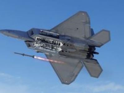 Nowe pociski AIM-120D-3 AMRAAM dla Polski. Lotnicza broń wolnego świata