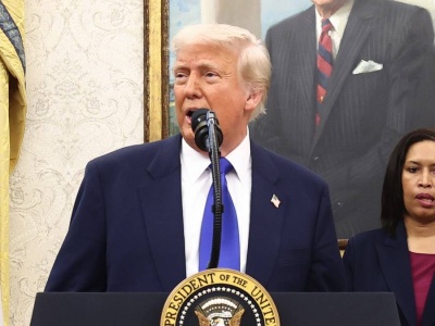 Trump komentuje kontrowersyjną grafikę. 