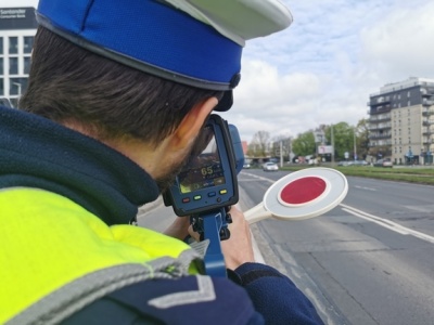 O 72 km/h za szybko. Kierowca stracił prawo jazdy