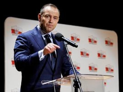 W PiS konfuzja i obawy o notowania Karola Nawrockiego. 