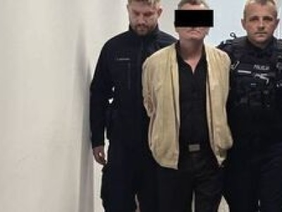 Awantura w kancelarii komorniczej w Biłgoraju. 57-latek groził atrapą broni