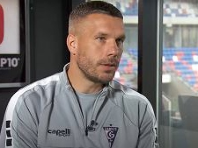 Podolski ma dość. Nie może na to patrzeć. 