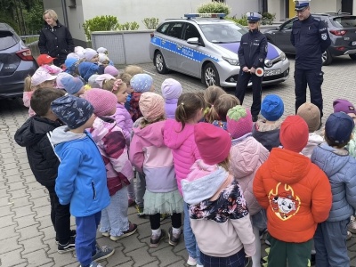 Policjanci uczą najmłodszych bezpieczeństwa. Egzamin na kartę rowerową (ZDJĘCIA)