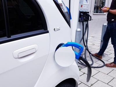 Eksploatacja samochodu elektrycznego – ile naprawdę kosztuje?