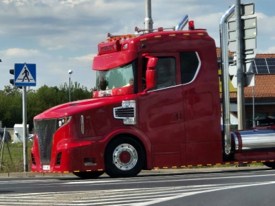 Zaskakująca Scania Torpedo na krajowych drogach – nowy projekt z Wielkopolski