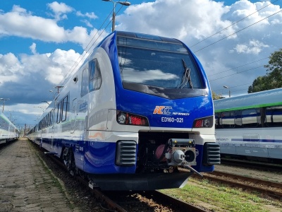 Pionierskie testy Starlinka na taborze PKP Intercity