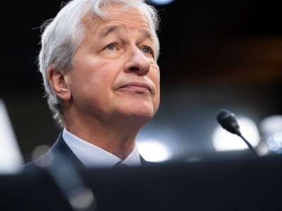 Szef JPMorgan: Recesja w USA wciąż jest możliwa