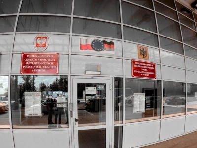 Rozkochiwał kobiety, a potem zmuszał je do prostytucji