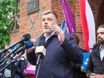 Ostatni dzień kampanii prezydenckiej. Adrian Zandberg w Olsztynie: 