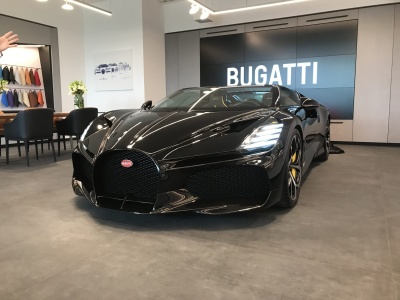 Bugatti Mistral – ostatni roadster z W16: potęga, prestiż i historia