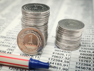 Kursy walut. Dolar łapie oddech, złoty w odwrocie