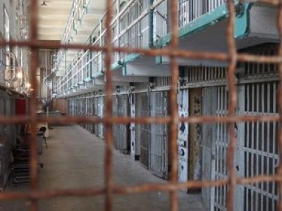 USA: Groźni przestępcy na wolności. Brawurowa ucieczka