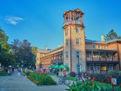 To najmniejsze miasto uzdrowiskowe w Polsce. Odwiedzał je Jan Matejko