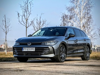 Test VW Passat Elegance 1.5 TSI eHybrid kombi. Prawie ideał, ale nie dla każdego