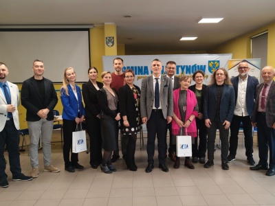 Relacja z debaty „Ciemność, która chroni - jak sztuczne światło wpływa na przyrodę i człowieka?