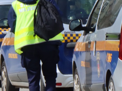 Akcja ratunkowa. Mężczyzna podczas zakupów stracił przytomność