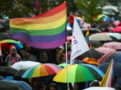 Kraków: Manifestacja tęczowego homolobby z udziałem prezydenta Miszalskiego