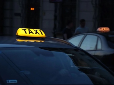 Jeździsz taksówkami po Krakowie? Takie są maksymalne stawki za kurs