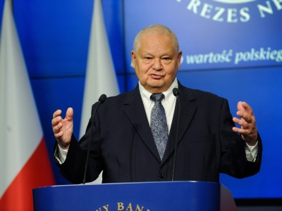 Prezes NBP teraz bardziej jastrzębi. Co czeka deponentów?