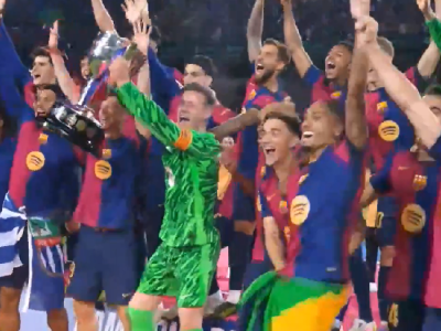 Barcelona odebrała trofeum. Sceny! [WIDEO]