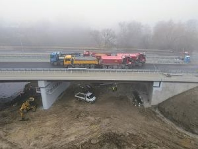 Jak sprawdzić, czy most się nie zawali? Tak wyglądają próbne obciążenia mostów w Polsce