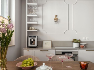 Francuska elegancja w warszawskim apartamencie [ZDJĘCIA]