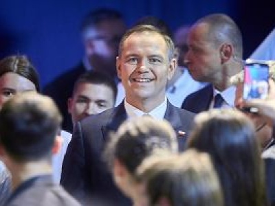Nawrocki zwyciężył w DPS-ie pana Jerzego. Obwód, gdzie znajduje się kawalerka, miał innego faworyta